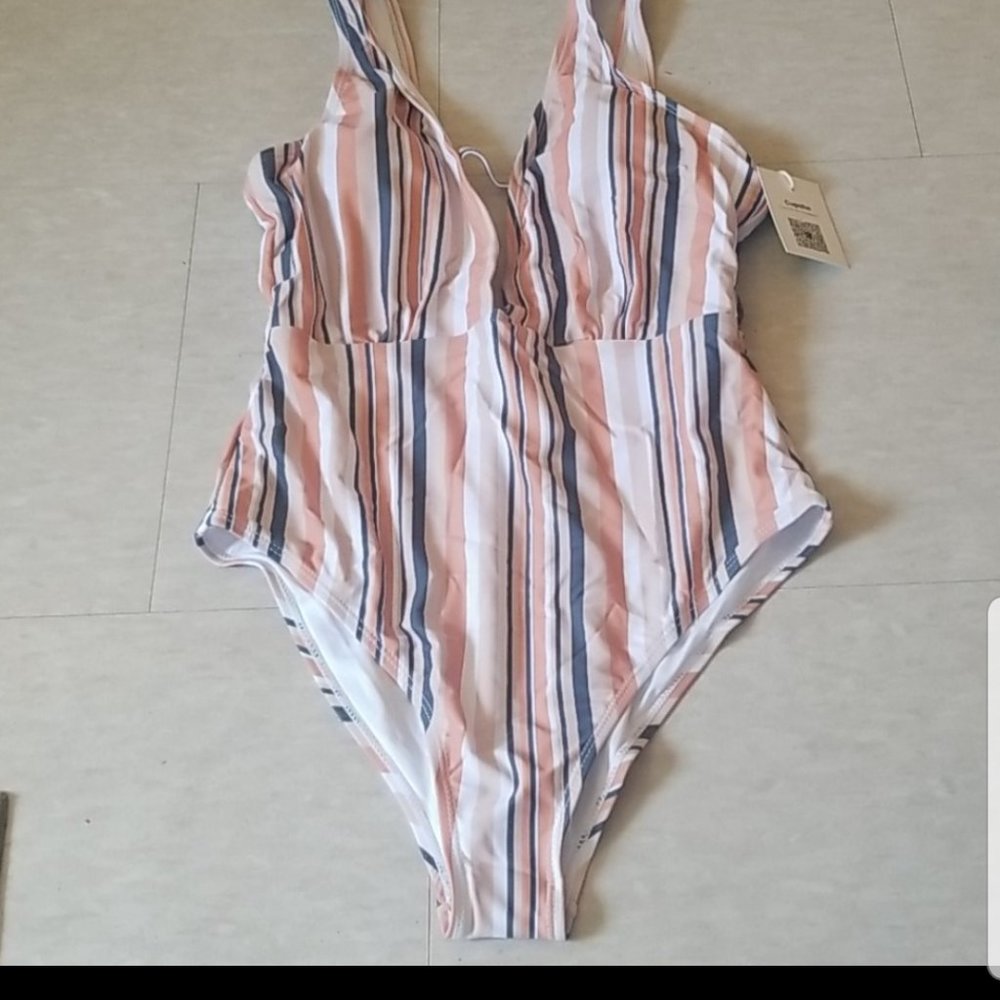 NWT Cupshe One Piece Bathing Suit